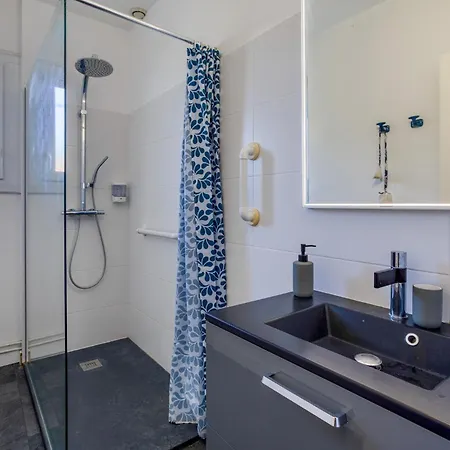 6 Bedroom Stunning In Holiday home *