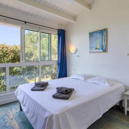 6 Bedroom Stunning In