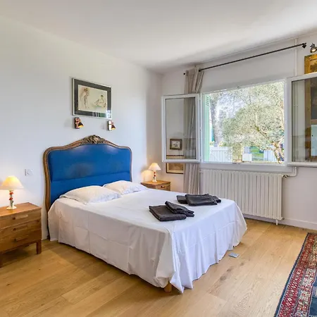 6 Bedroom Stunning In *